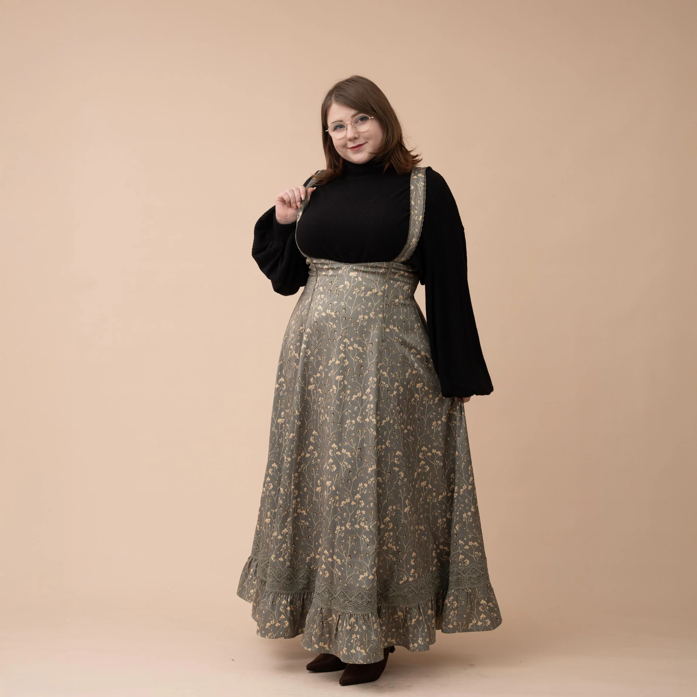 Cottage Jumperskirt in Green - Image 12
