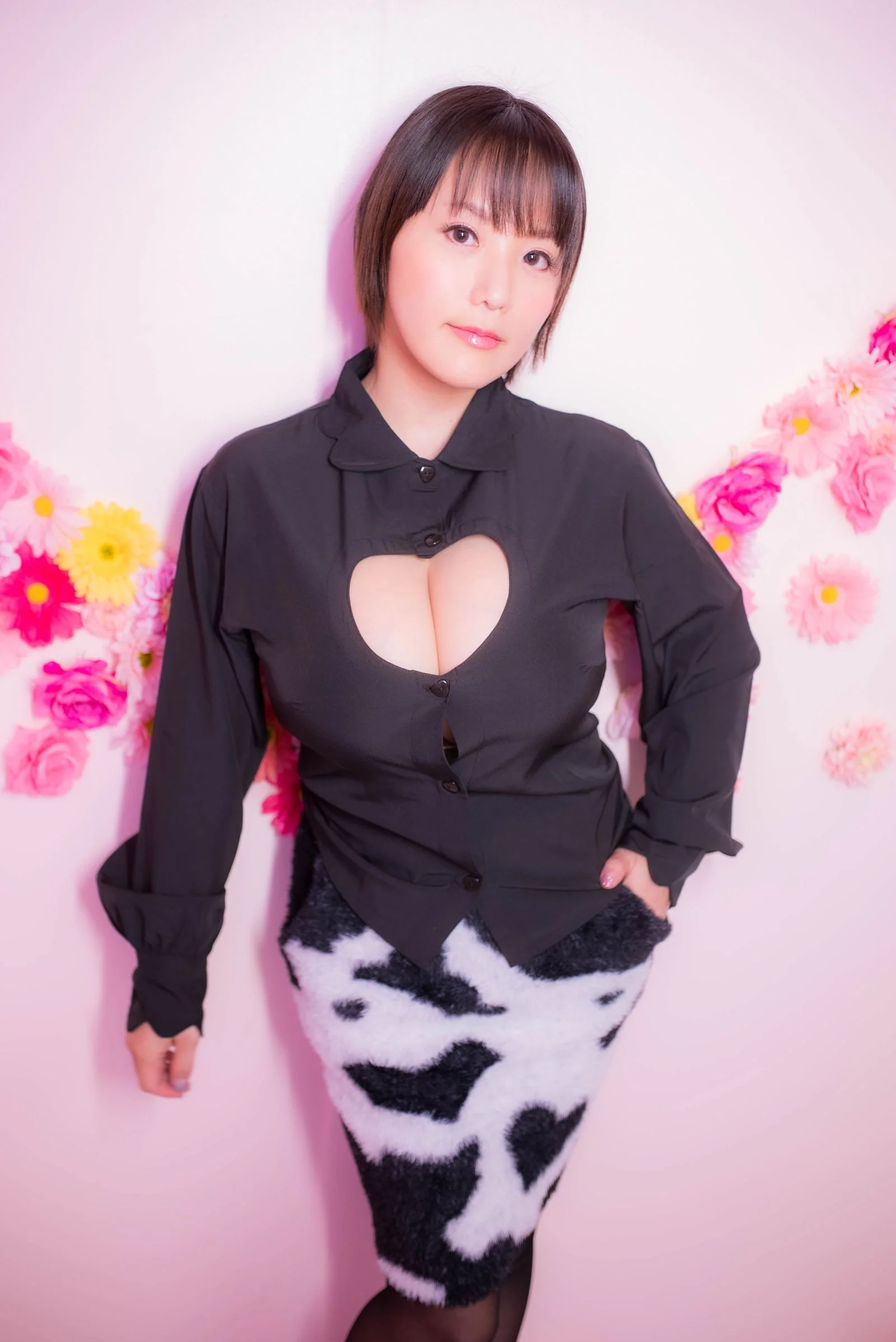 Shibuya's Cow Skirt (Black) - Image 6